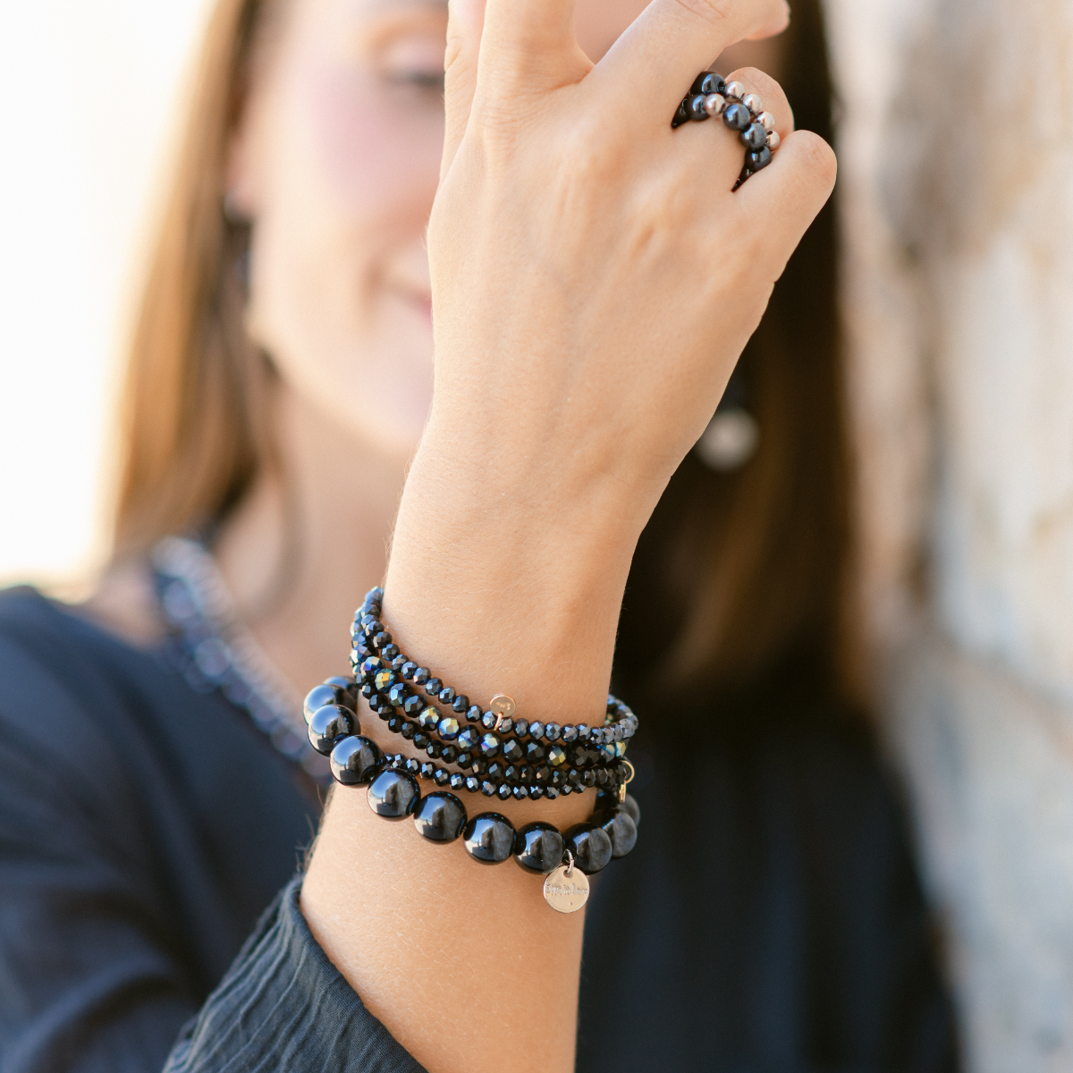 Perlenarmband Schwarz mit 3D Intensiv Glow Effekt