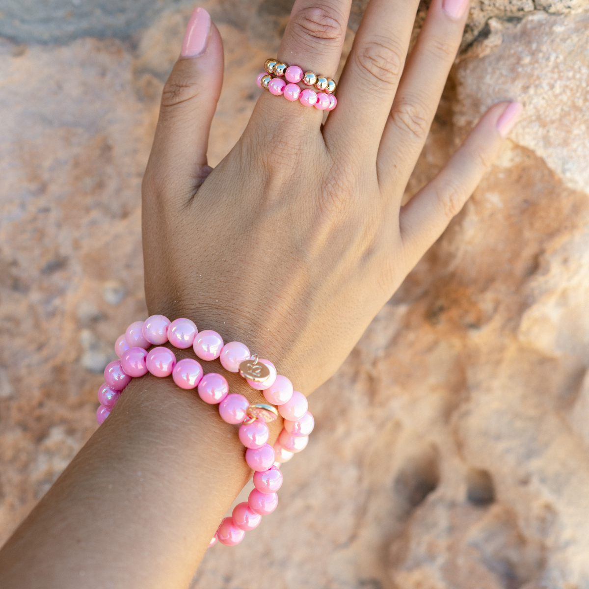 Perlenarmband Vintage Rosa mit Herzanhänger und 3D Intensiv Glow Effekt 10mm