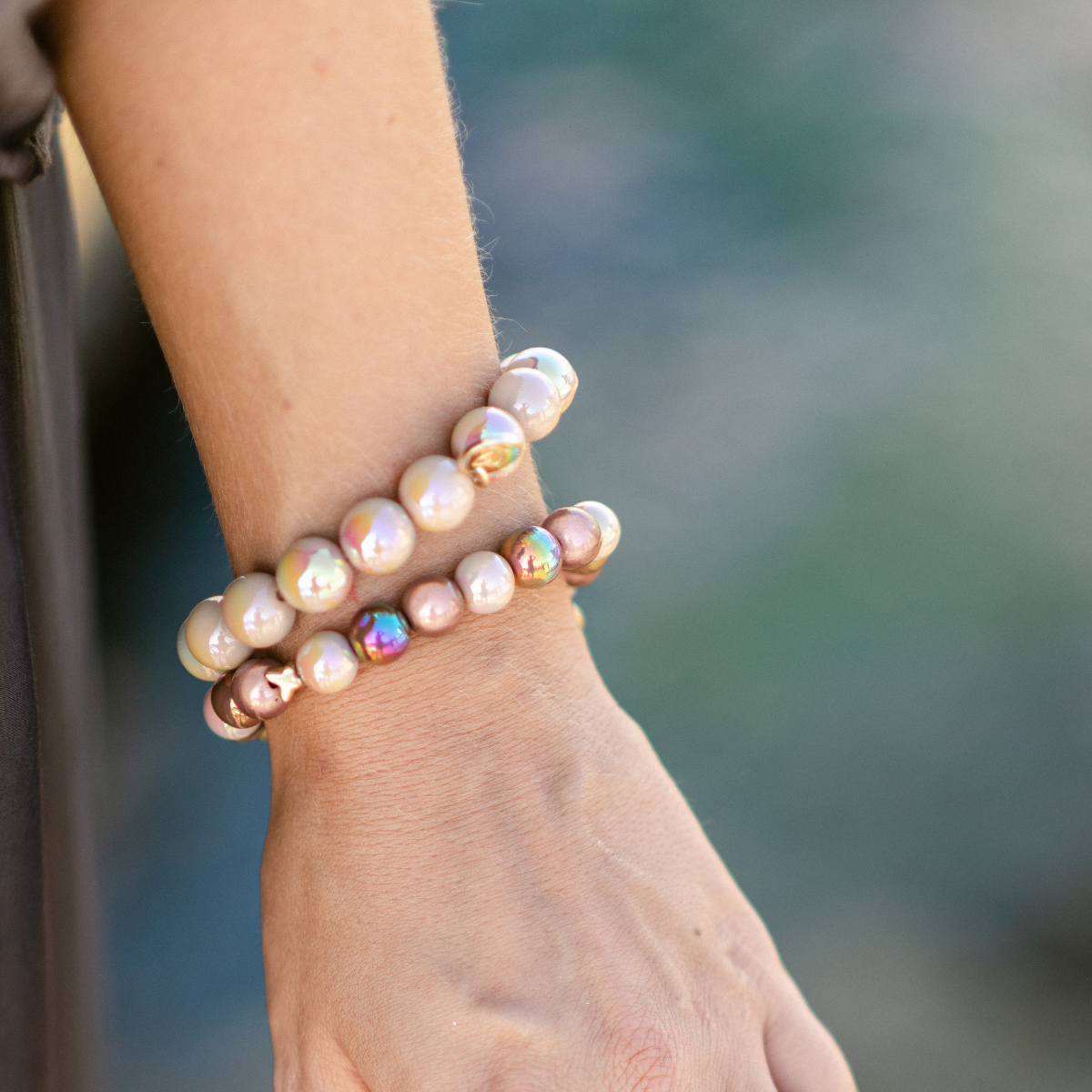 Perlenarmband Multi Braun mit Schmetterling – 3D Intensiv & Matt Glow 10mm