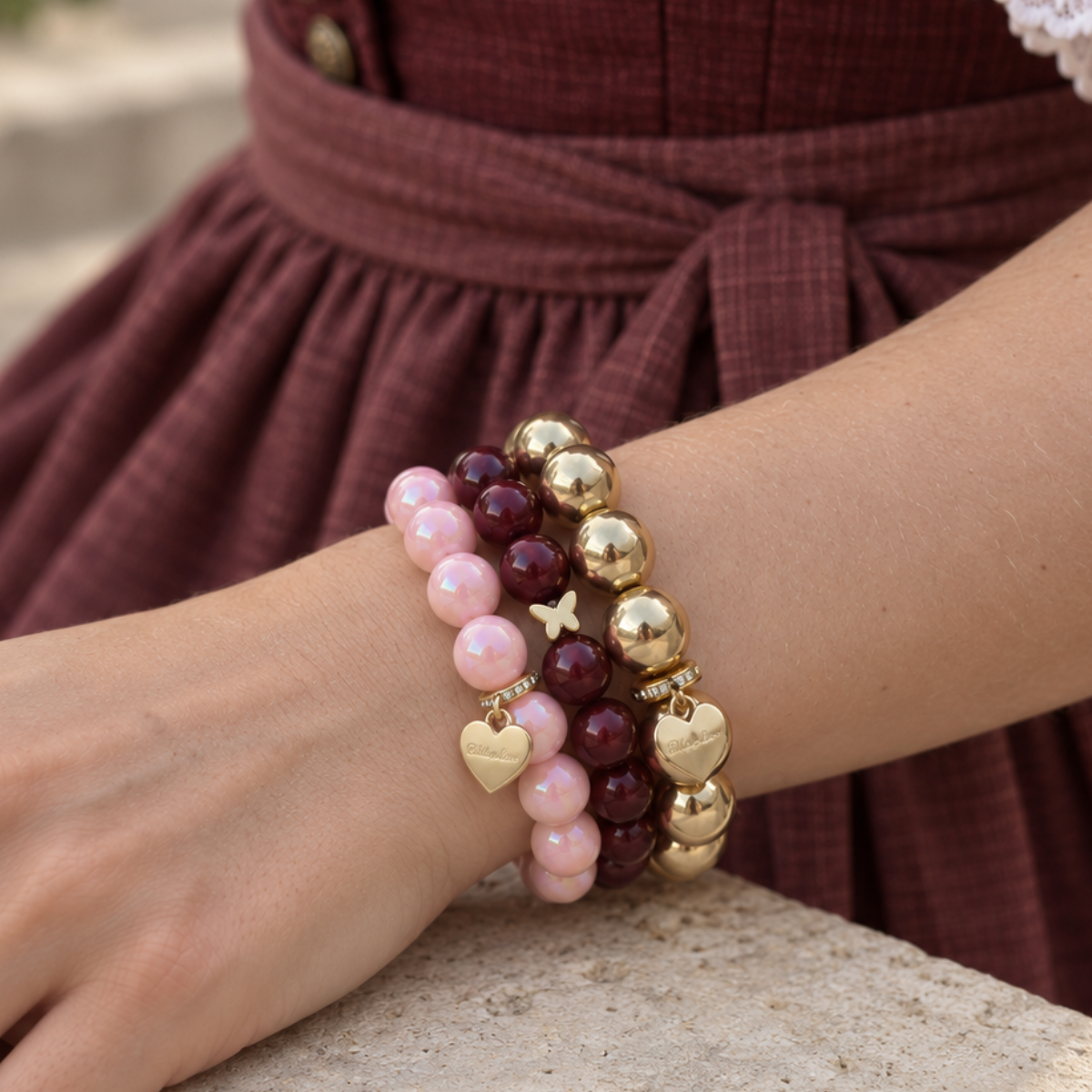 Statement-Armband-Set Weinrot mit Herz – Trachtenliebe – 3-teilig, 10 & 12 mm