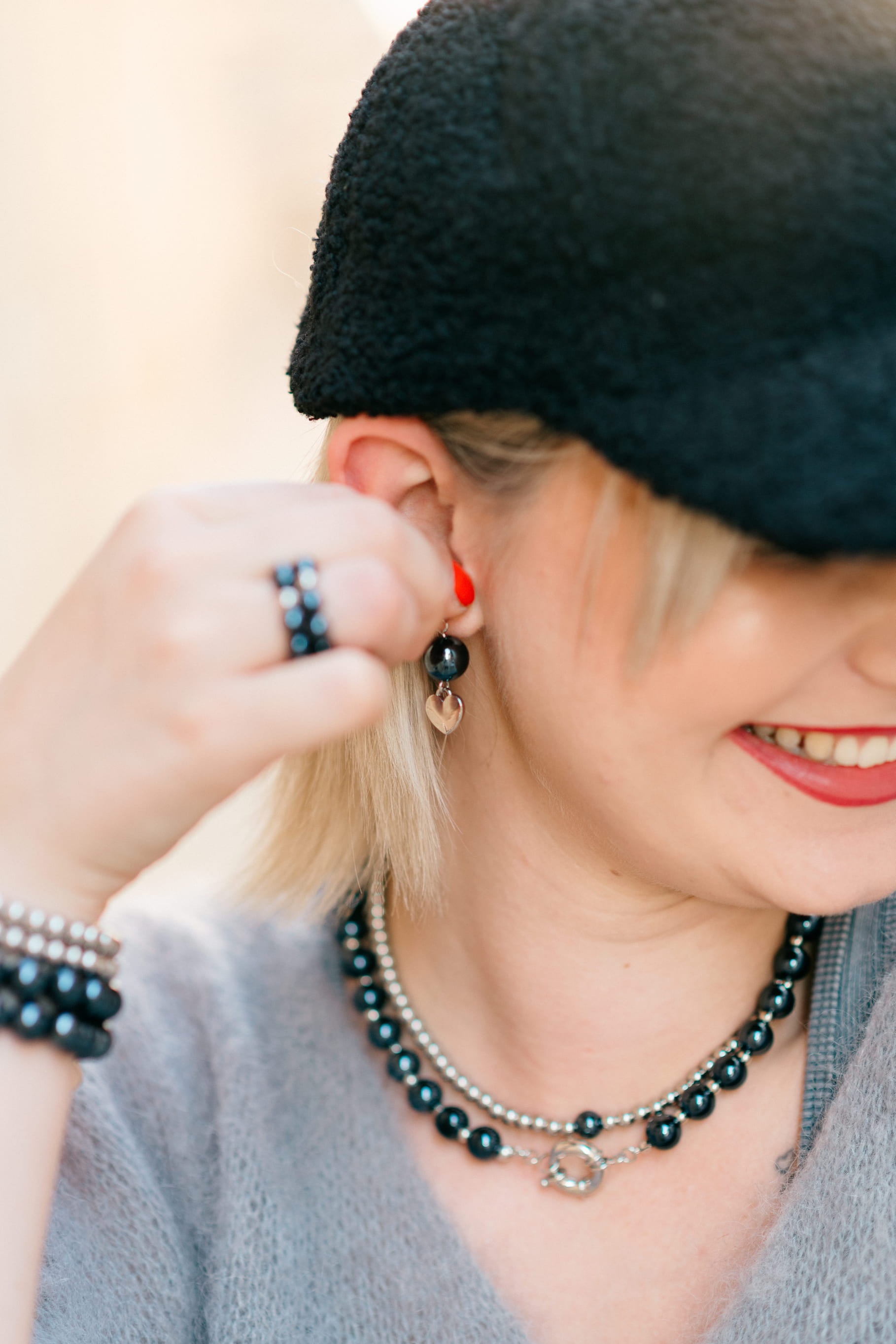 Ohrring mit midnight glow perle