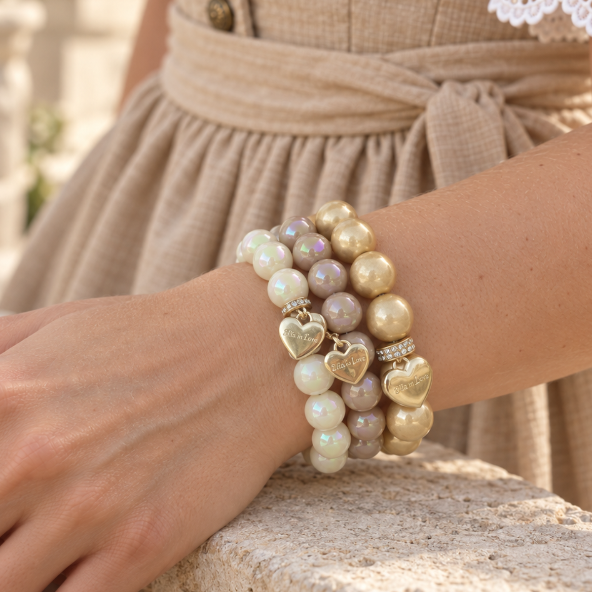 Statement-Armband-Set Champagner mit Herzen – Trachtenliebe – 3-teilig, 10 & 12 mm