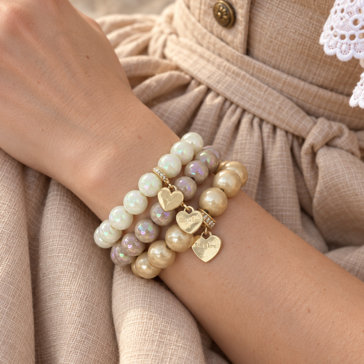 Statement-Armband-Set Champagner mit Herzen – Trachtenliebe – 3-teilig, 10 & 12 mm