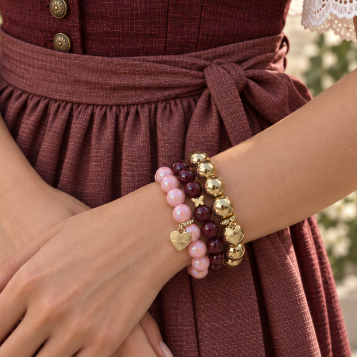 Statement-Armband-Set Weinrot mit Herz – Trachtenliebe – 3-teilig, 10 & 12 mm