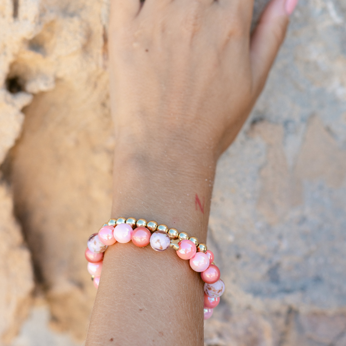 Perlenarmband-Set Rosa–Koralle–Gold – Perlenmix mit Porzellan 10 mm & 14K vergoldet 6 mm