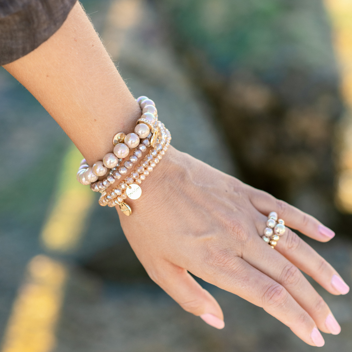 Perlenarmband-Set Braun mit Semi-Edelsteinen – 4-teilig & wasserfest