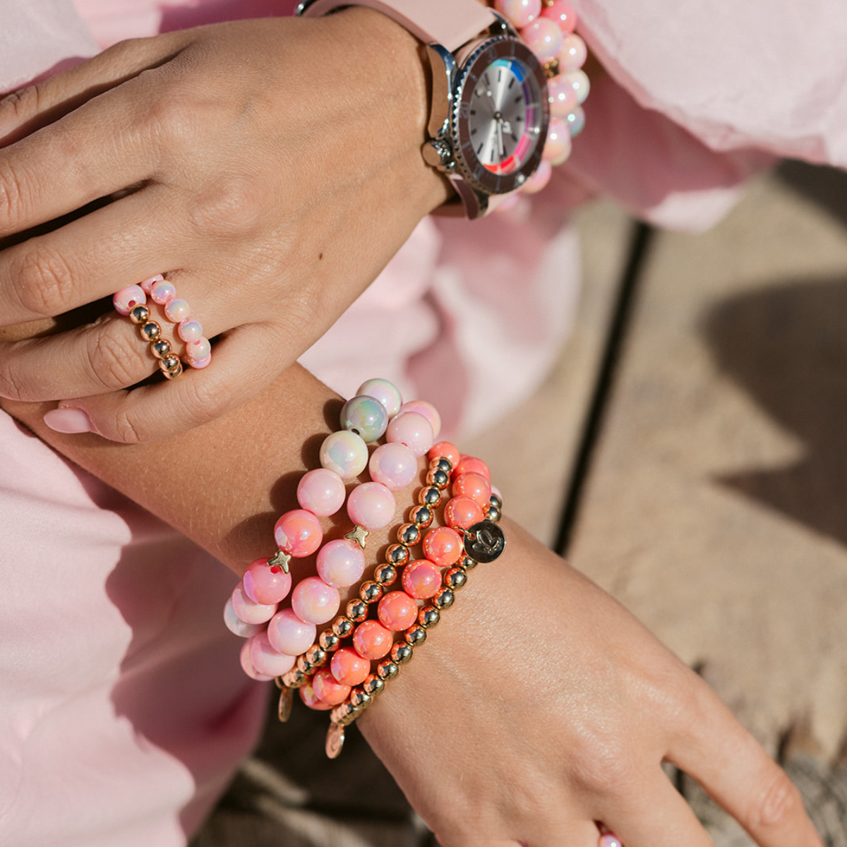 Perlenarmband Set mit Herzanhänger Rosa Duo mit 3D Intensiv Glow Effekt