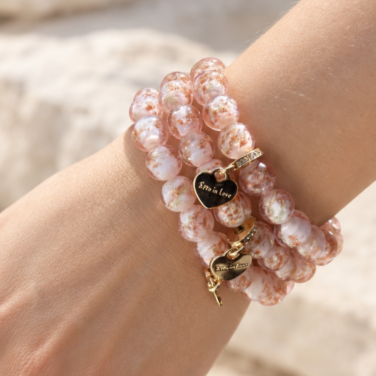 Perlenarmband-Set Rosa–Gold mit Herzanhänger – Porzellanperlen 10 mm & 14K vergoldet 6 mm