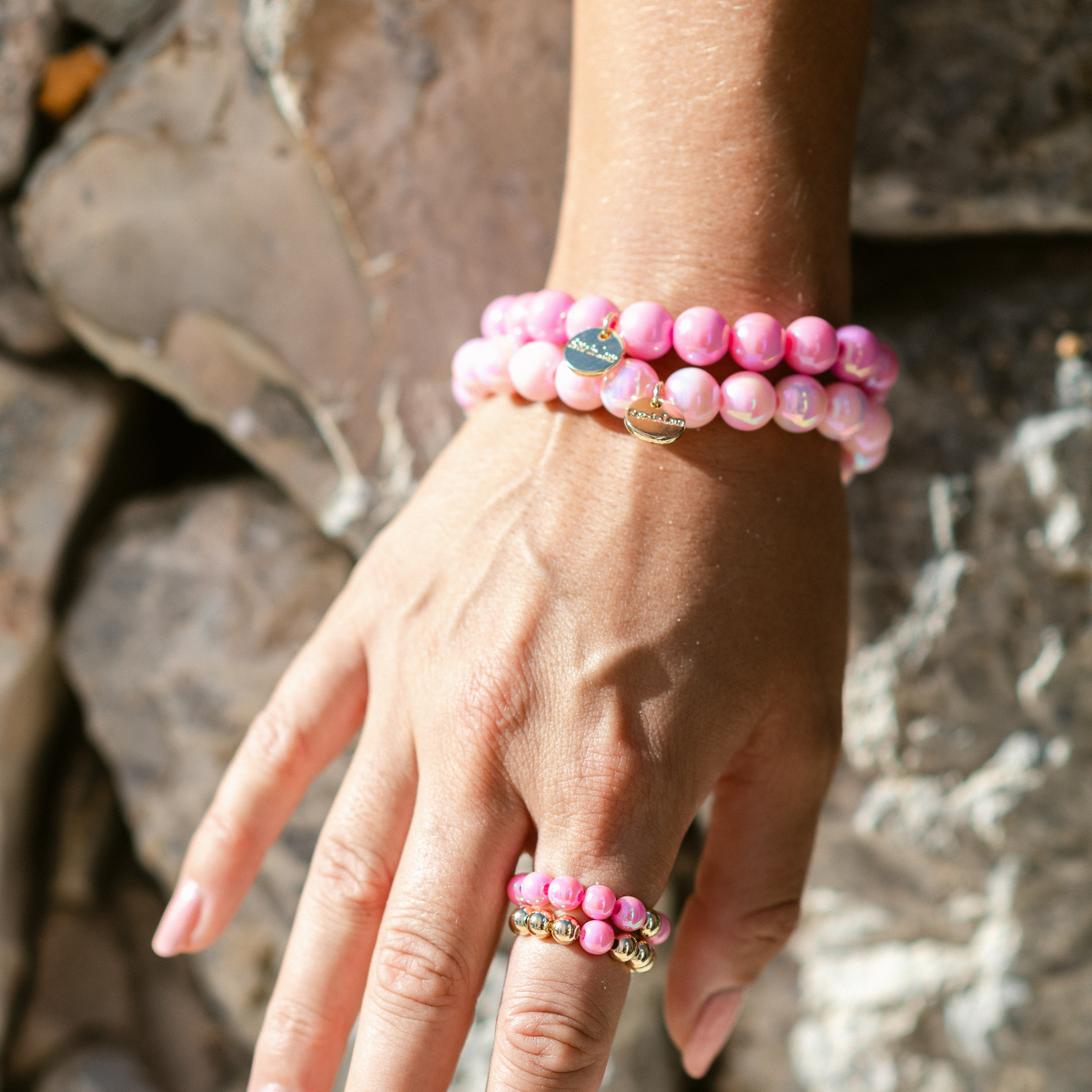 Perlenarmband Vintage Rosa mit Herzanhänger und 3D Intensiv Glow Effekt 10mm