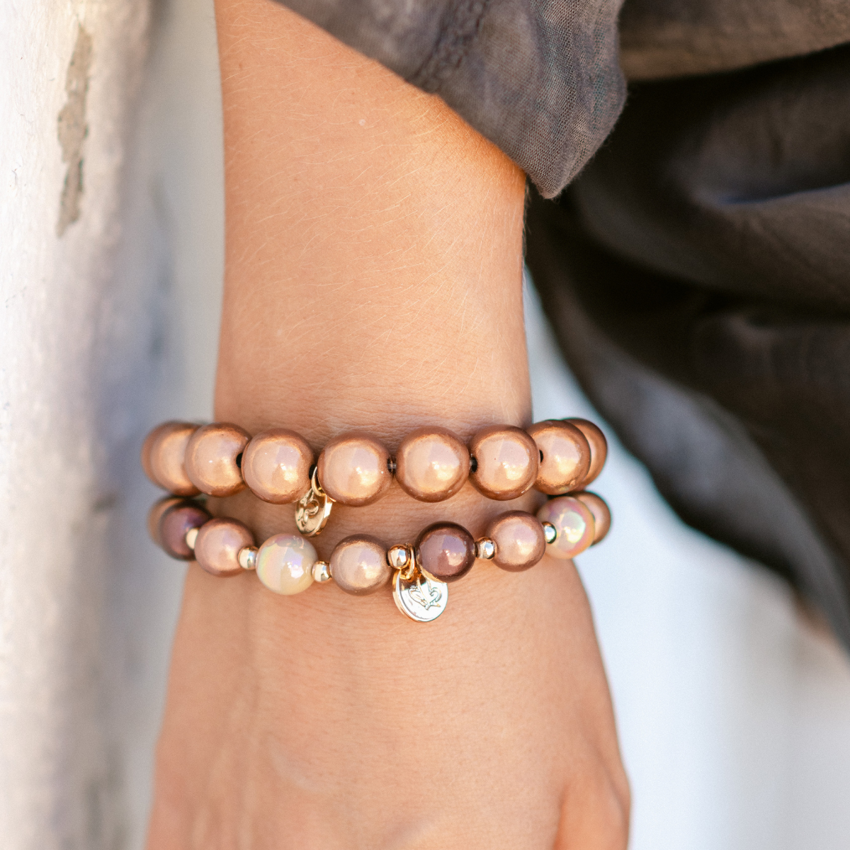Perlenarmband Deluxe Multi Braun mit Zwischenperlen – Perlenmix 10mm