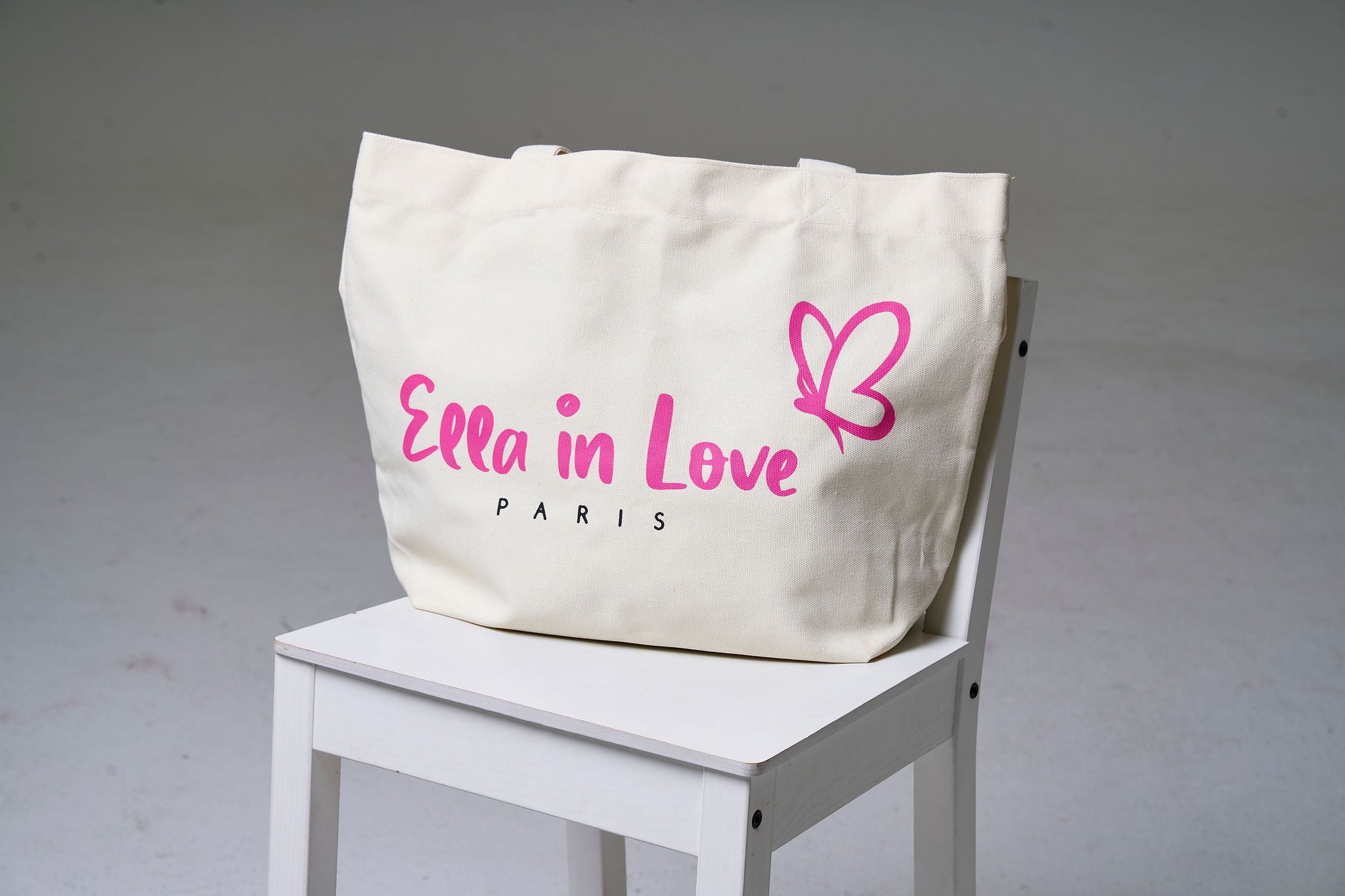 Shopper – Ella in Love Edition