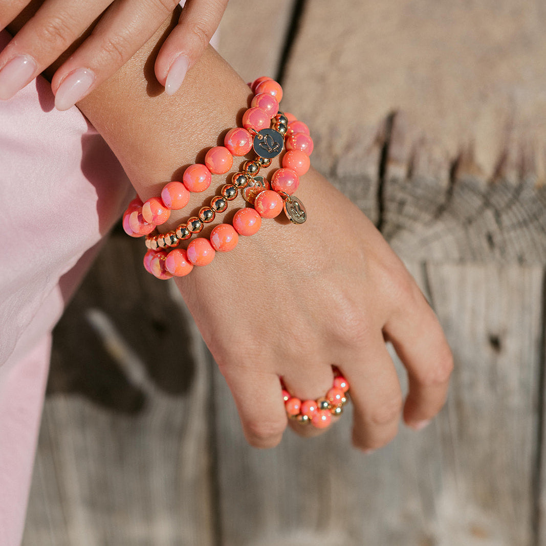 Koralle Muttertags Schmuckset mit Halskette & Perlenarmband – Intensiv Glow Classic